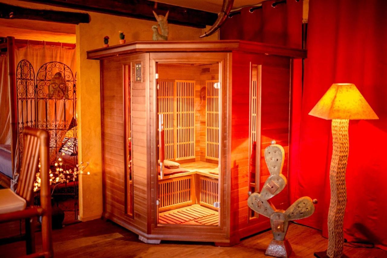 Bed and Breakfast Domaine De La Croix Du Vexin Themericourt Экстерьер фото